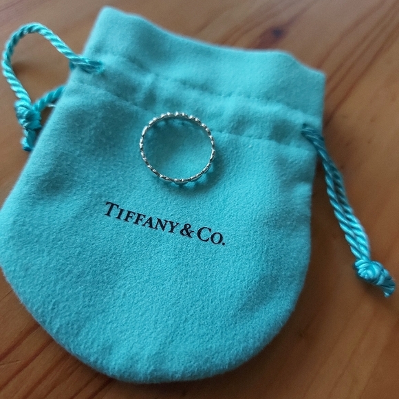 Tiffany&Co Heart Ring - Picture 4 of 5